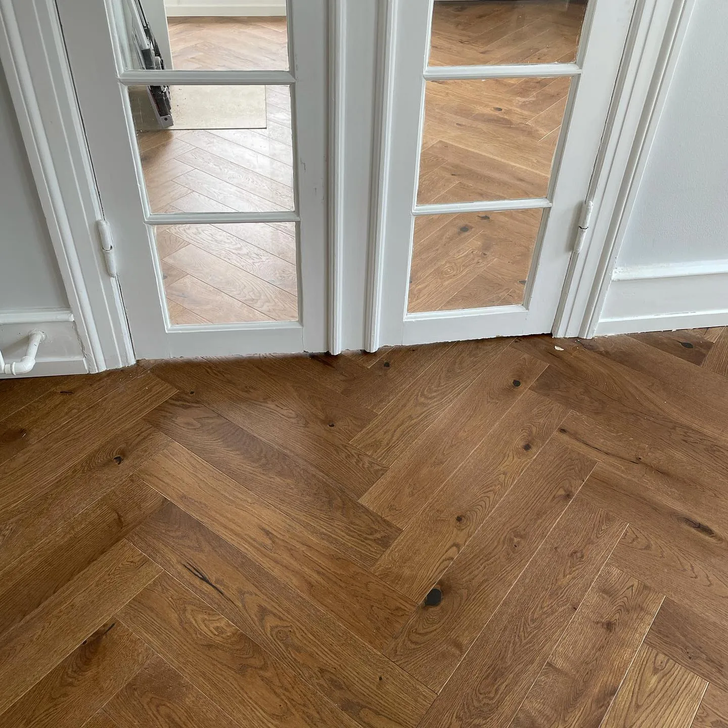 Loftroset omkring lampeudtag